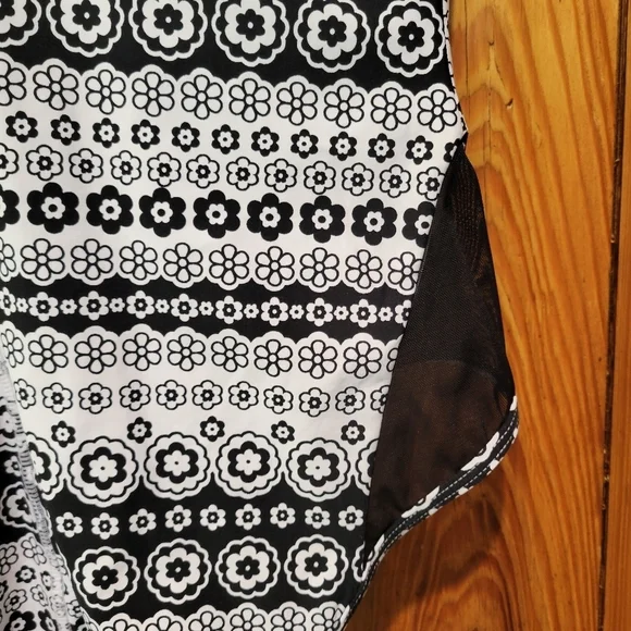 Anne Cole Black and White Patterned Kids One Piece Swimsuit - Picture 7 of 13